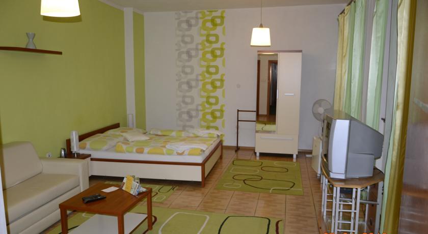 Alex Pension Prešov Quarto foto